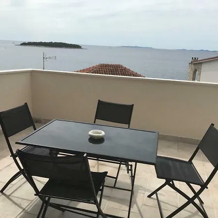 Jasa アパート プリモシュテン