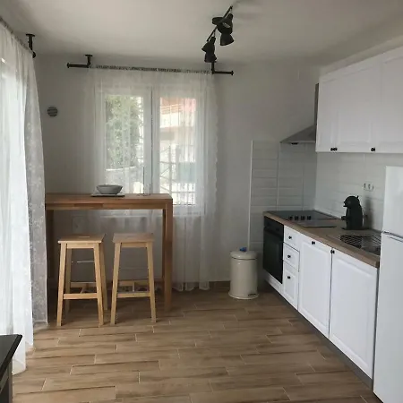 Jasa アパート プリモシュテン